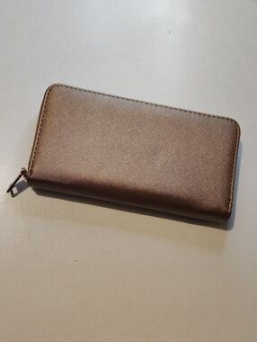 Zip Around Multiple Accordion Card Holder Wallet! 😁